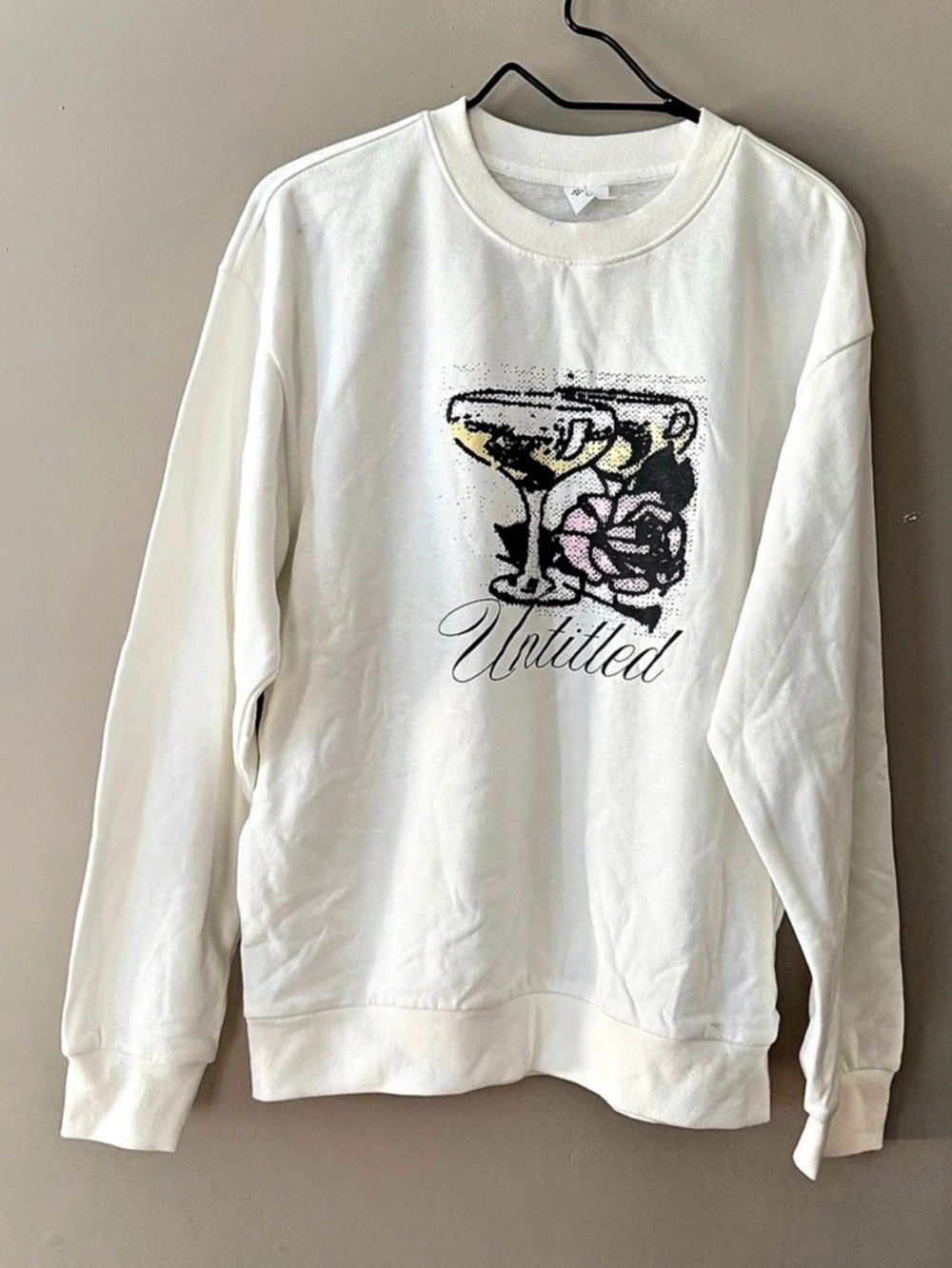 Designs Untitled Graphic Crewneck Sweatshirt Size Medium NWT